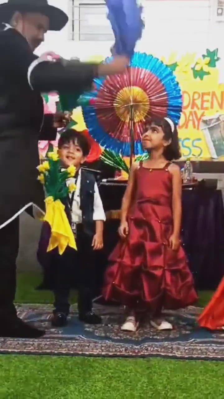 MAGICIAN MANU IN PUPPET SHOW TATTOO DESIGNS GAMES AND BUBBLE SHOW in ...